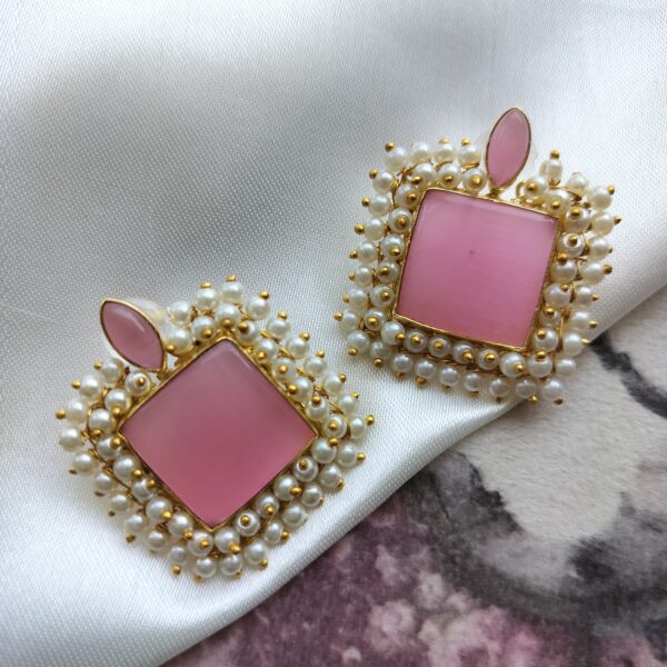 Brass Gold Plated Baby Pink Monalisa Stone Studs With Pearl Lariya