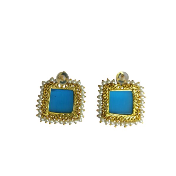 brass-gold-plated-sky-blue-monalisa-stone-studs-with-pearl-lariya