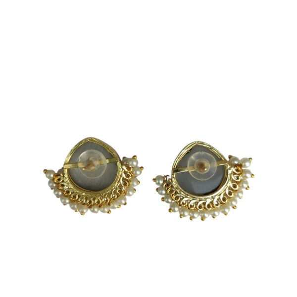 gold-plated-grey-monalisa-stone-with-off-white-pearl-lariya-earrings