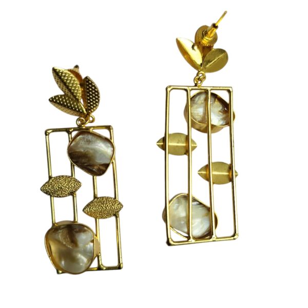 golden-brass-big-earrings-with-leaf-structure-and-mop