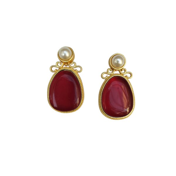 Radiant Red Monalisa With Pearl Gold Plated Studs - Image 3