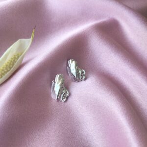 Sculpted Gleam Silver Studs – Front View