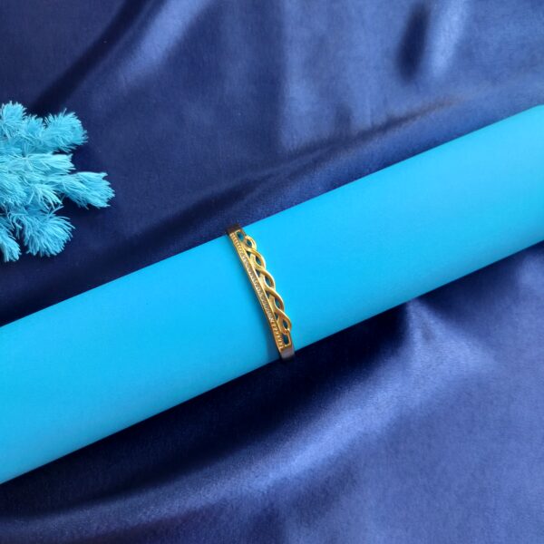 Twisted Cutwork Gold Bracelet – Front View
