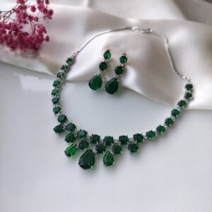 Emerald Green Necklace Set front view with teardrop necklace and earrings